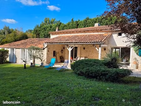 maison 8 pièces 166 m²