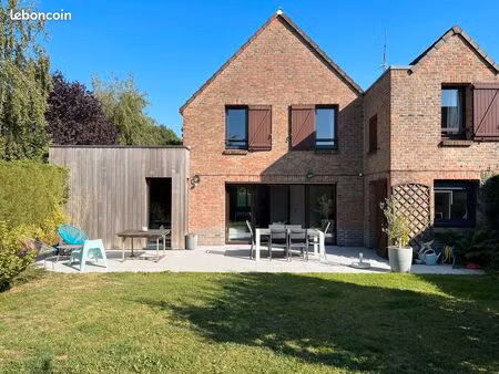 maison 7 pièces 145m²