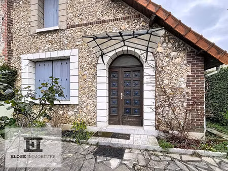 maison 4 pièces avec 2 chambres  jardin et garage - rouen rive droite - secteur lycée flau