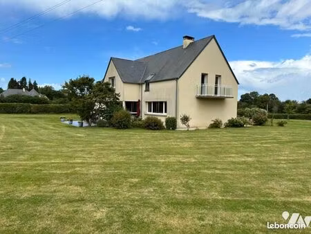 pavillon 7 pièces 211 m²