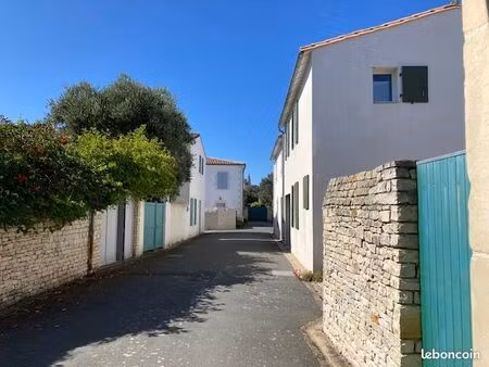 st martin de ré maison de village (4 pcs  jardin  garage)