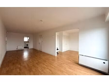 location appartement  m² t-2 à armentières  700 €