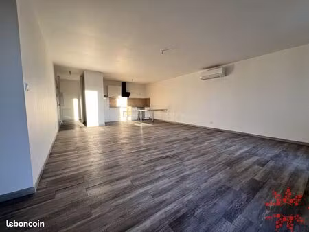 appartement 2 pièces 64 m²