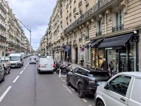 local commercial 77 m²