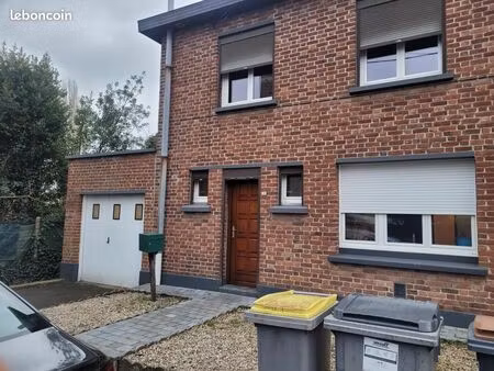 maison familiale de 116 m²  située à fretin (59273)  à 15 minutes de lille  proche de tout