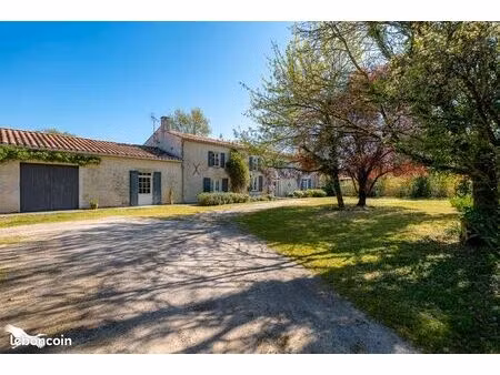 longère 11 pièces 327 m²