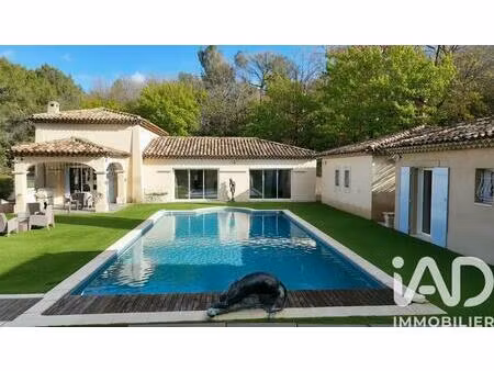 vente maison traditionnelle 11 pièces