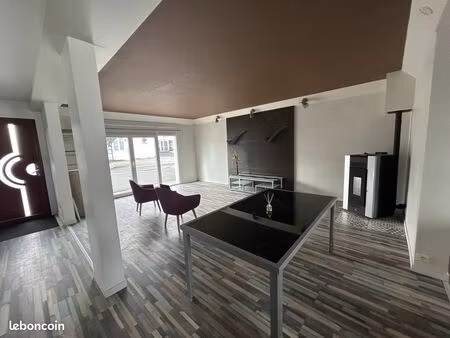 location maison de ville