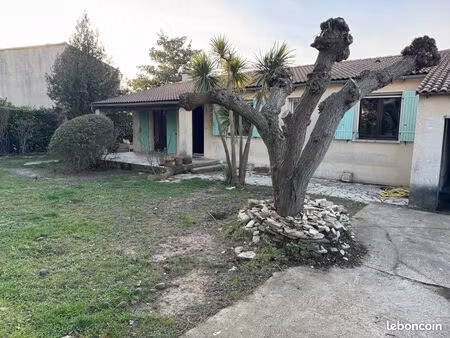 centre trets villa 99 m2 sur 620 m2 de terrain