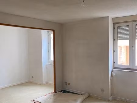 t3 rez de chaussée bourg argental