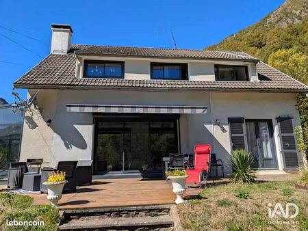 local 185 m² cette-eygun