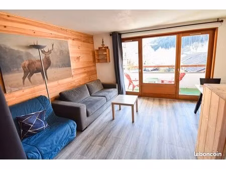 grand studio 27m2 avec balcon et piscine chauffée