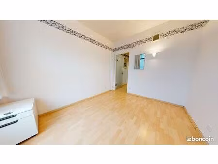 local commercial 93 m²