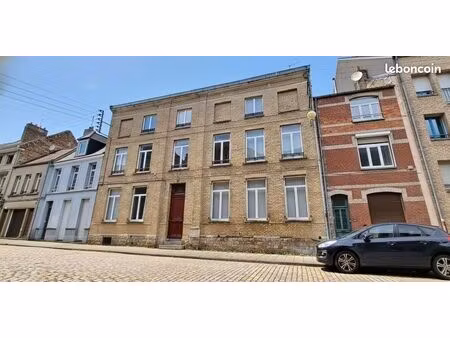 maison 10 pièces 418 m²