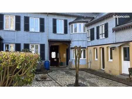 propriété 8 pièces 185 m²