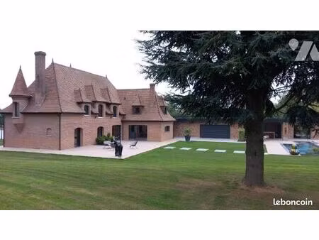 maison 7 pièces 290 m²