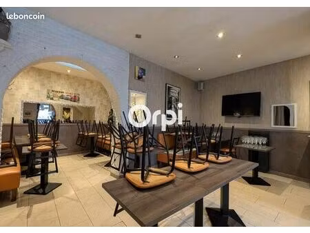 immeuble 4 pièces 190 m²