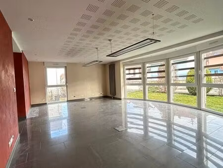 local commercial 88 m² rosheim