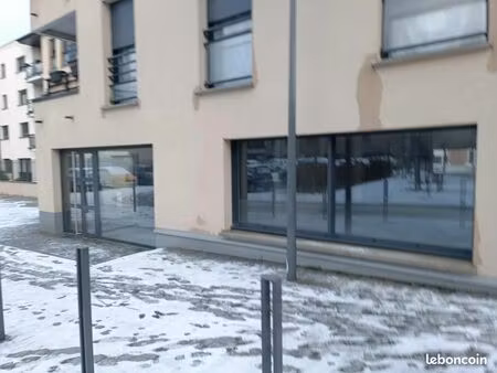 local commercial 173 m²