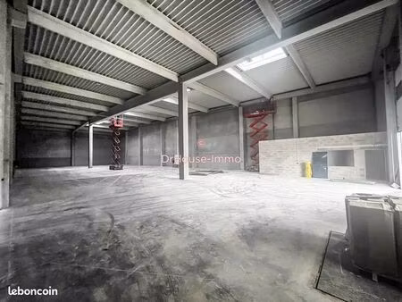 local 1055 m² valergues