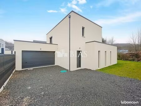 maison 6 pièces 165 m²