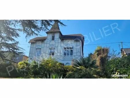 maison 7 pièces 135 m²