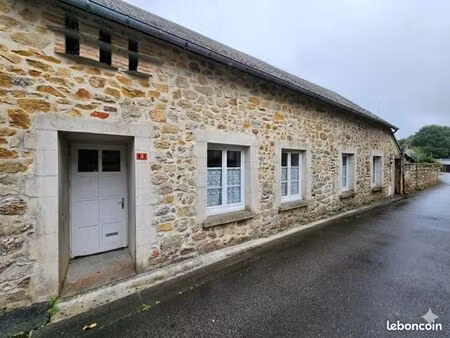 immeuble 3 pièces 64 m²