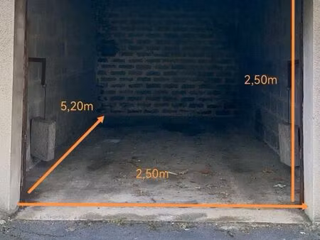 garage / box fermé à louer