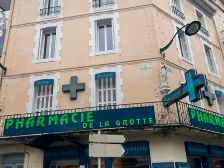 murs commerciaux à vendre