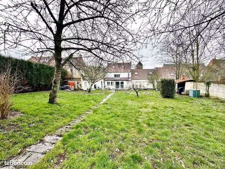 maison 5 pièces 105 m²