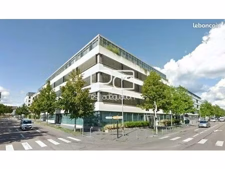 bureaux 1 508 m²
