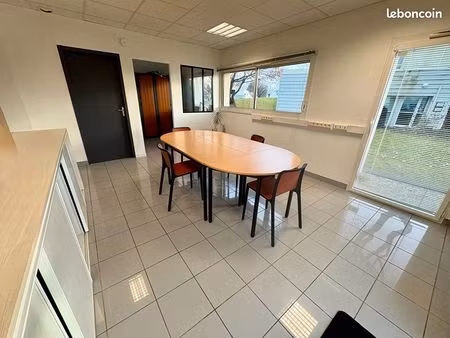 bureaux 36 m² vannes