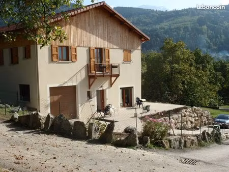 location maison laval en belledonne belles prestations