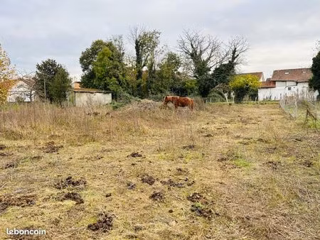 terrain à l’arsenal à tarbes 1260 m²