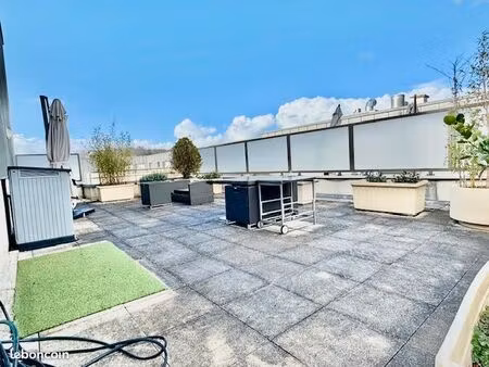 votre agence de proximité locale delaitre immobilier   vous propose cet appartement rare e