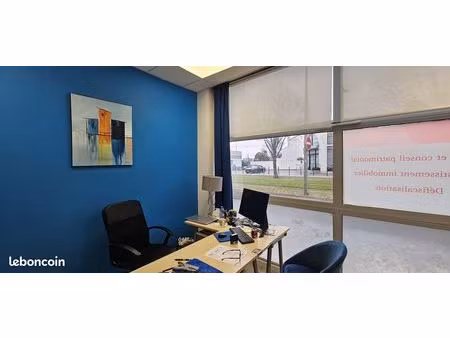 location bureau castelnau