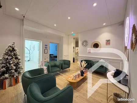 bureaux 180 m² sete