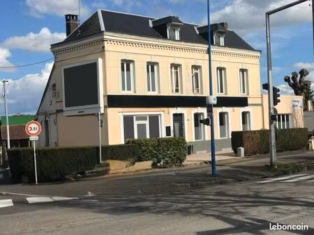 local commercial restaurant de 340 m2