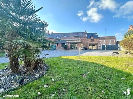 maison 6 pièces 210 m²