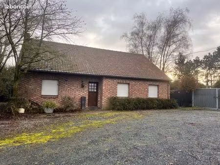 maison individuelle semi plain-pied 135 m² + hangar 550 m² – terrain 3 400 m² constructibl