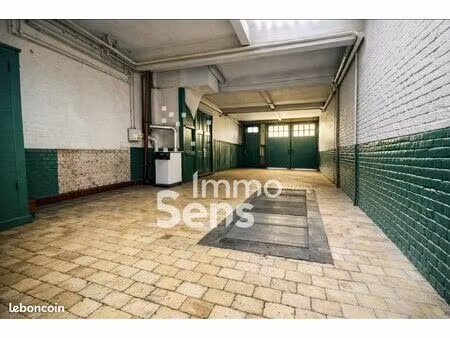 maison 6 pièces 323 m²