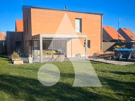 villa 7 pièces 132 m²
