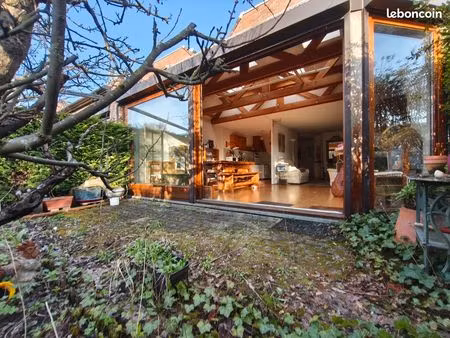 coquette maison de ville en lotissement calme et agréable de 108m²-4ch-jardin-garage et ca