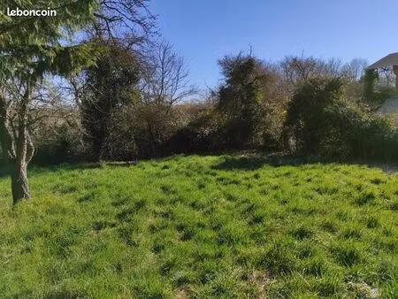 terrain 1 200 m² champlat et boujacourt