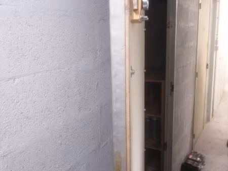 location cave saine de 7m2 dans un immeuble récent du 15ème arrondissement