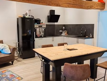 a louer - t3 centre st germain laval