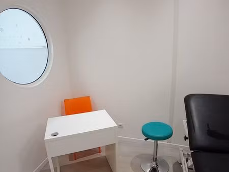 location pièce 5.7m² pour professionnels médicaux  paramédicaux dans cabinet pluridiscipli