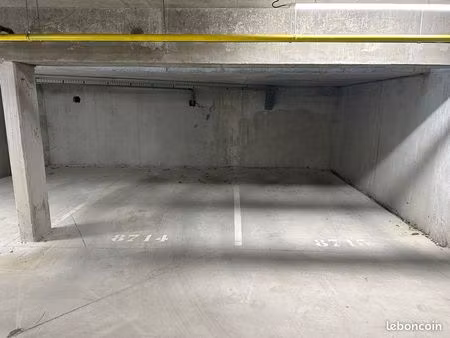 loue place de parking ylium sable d’olonne à 3 minutes du leclerc