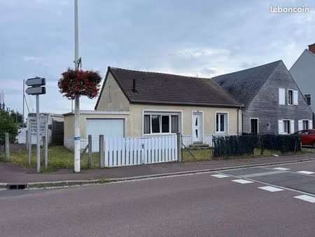 maison plein centre gouville-sur-mer