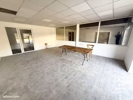 bureaux  entrepôt 175 m² bourgoin-jallieu